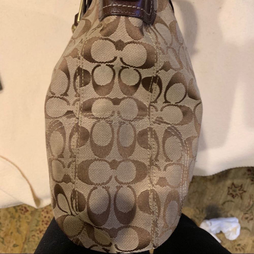 Coach shoulder bag - Picture 4 of 10